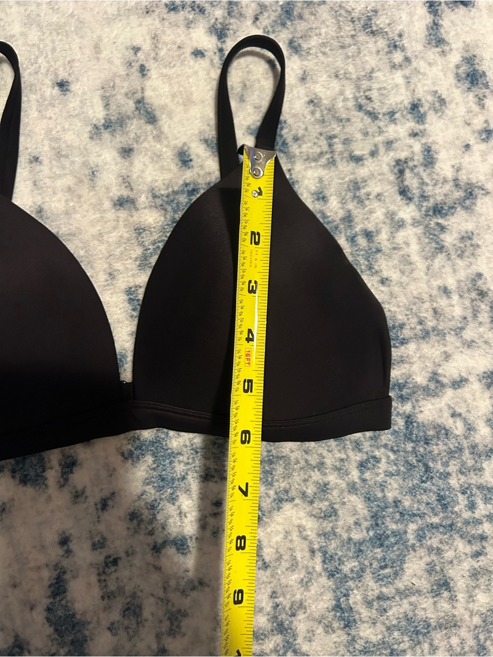 lululemon athletica • Black Wireless Light-Support Bra • 8 - Picture 7 of 8